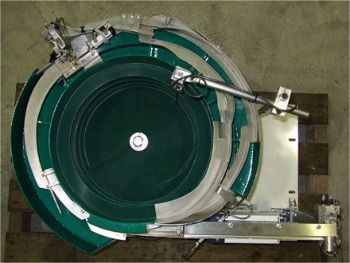 エスポ_2部品組込みパーツフィーダー