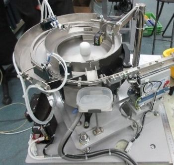 フォーション_パーツフィーダ（筆記具用ペン先）